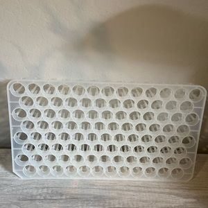 Clear holder for thread